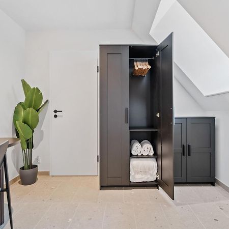 Elegant Clausen Apartment With King Bed & Wifi Люксембург Экстерьер фото