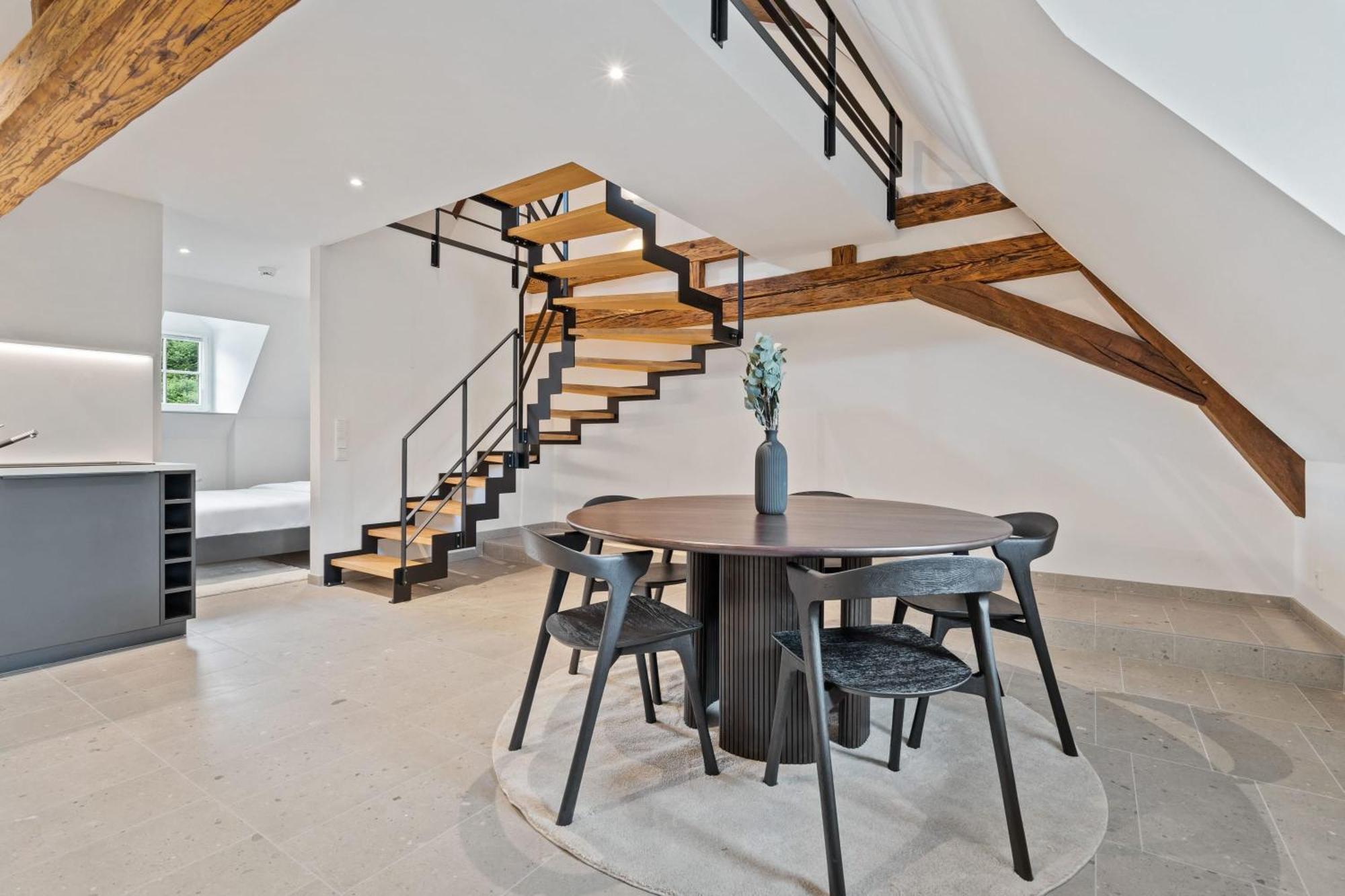 Elegant Clausen Apartment With King Bed & Wifi Люксембург Экстерьер фото